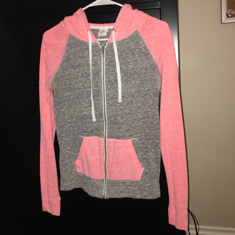 Tight Fitted Zip-Up Jacket